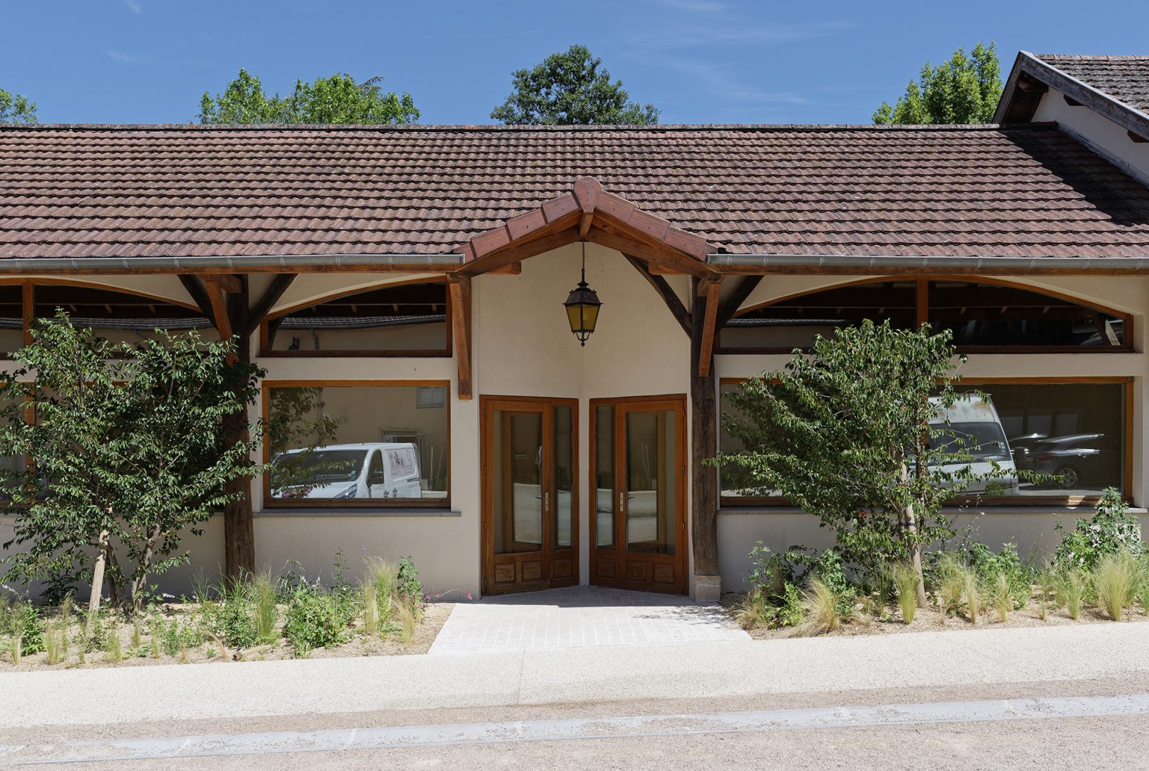 Abords de la Mairie – Saint-Bonnet-de-Mure (69) – reGénération